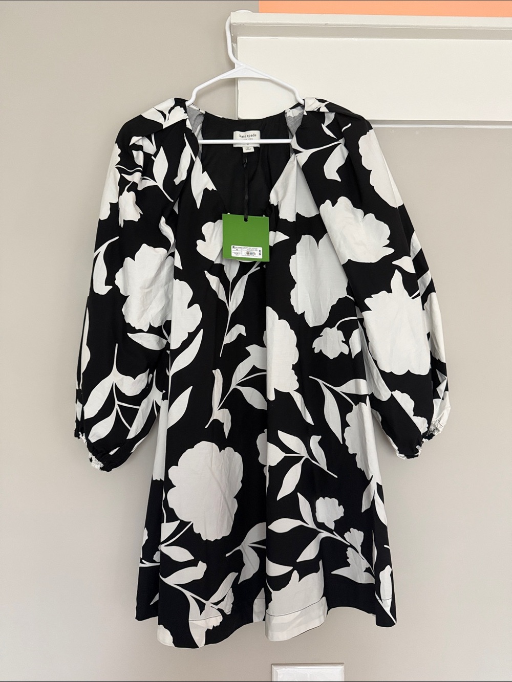 kate spade Black and White Floral Puff-Sleeve Dress